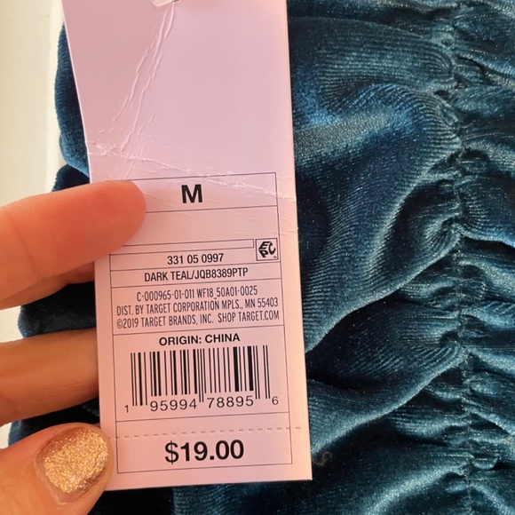 NWT, Wild Fable, Velvet Ruffled Mini Skirt - Picture 3 of 4